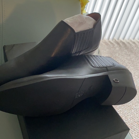 Coach booties - Picture 2 of 3